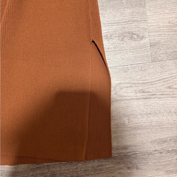 Leith Ribbed Maxi Tank Dress — Rust Brown - Picture 2 of 3
